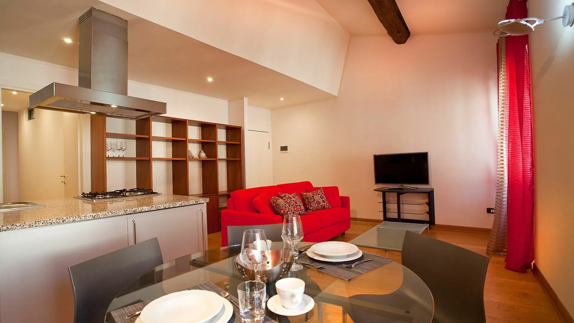 Apartment Verona For Rent Red Theater Italy