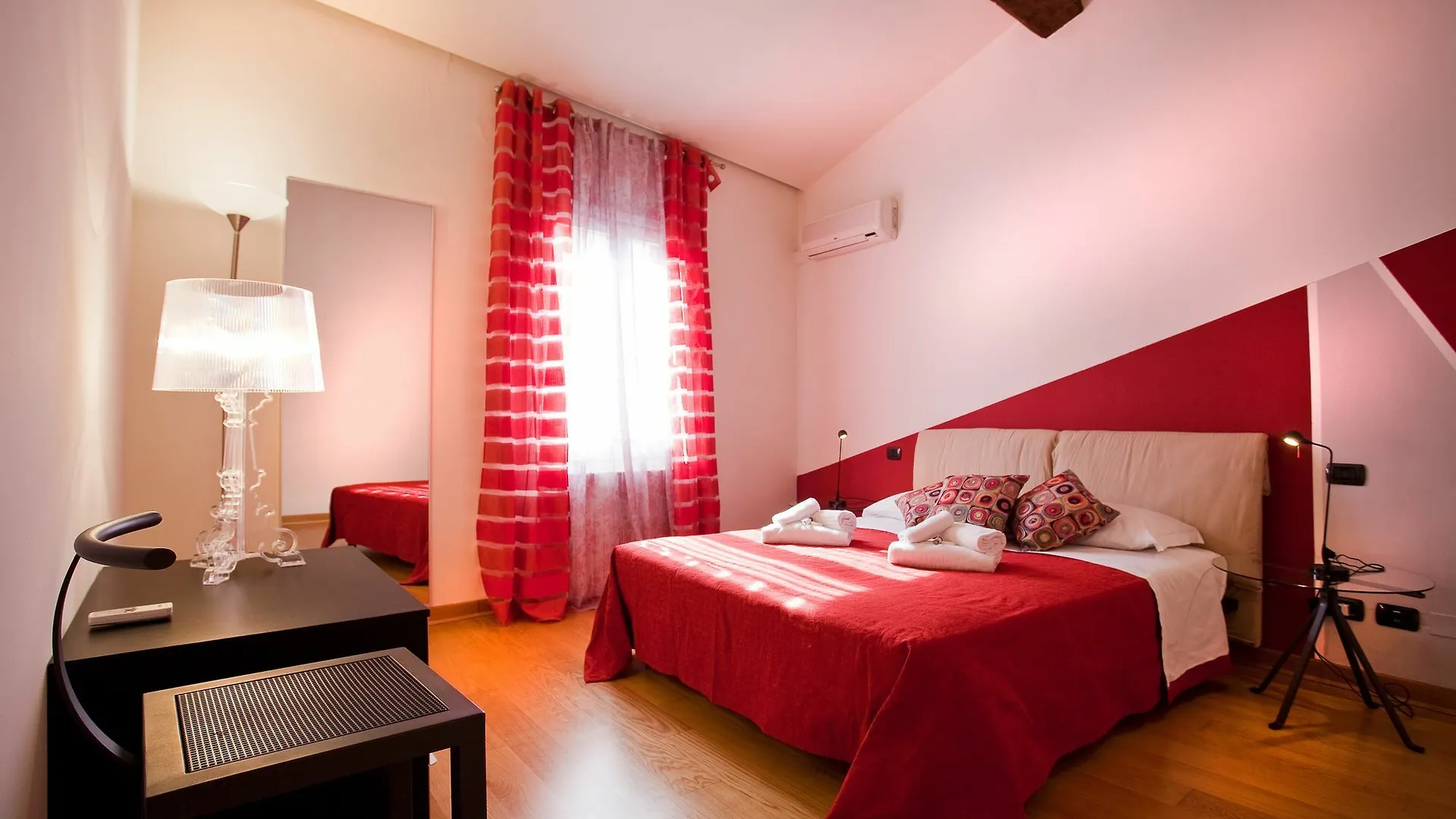 Verona For Rent Red Theater Apartment